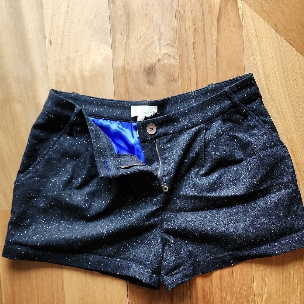 Elegant Black Speckled High Waist Shorts- Women's Size 6